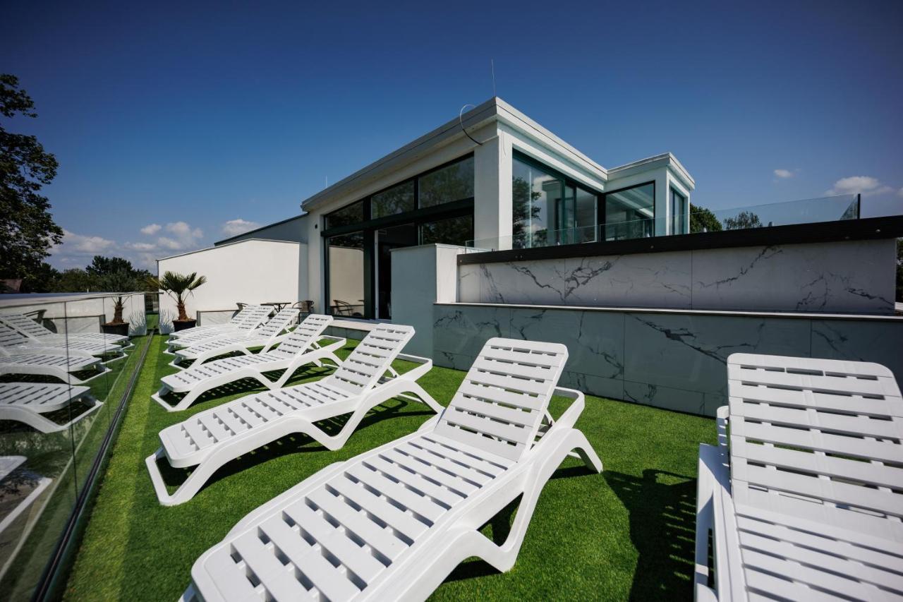 White&Blue Apartman Сиофок Екстериор снимка